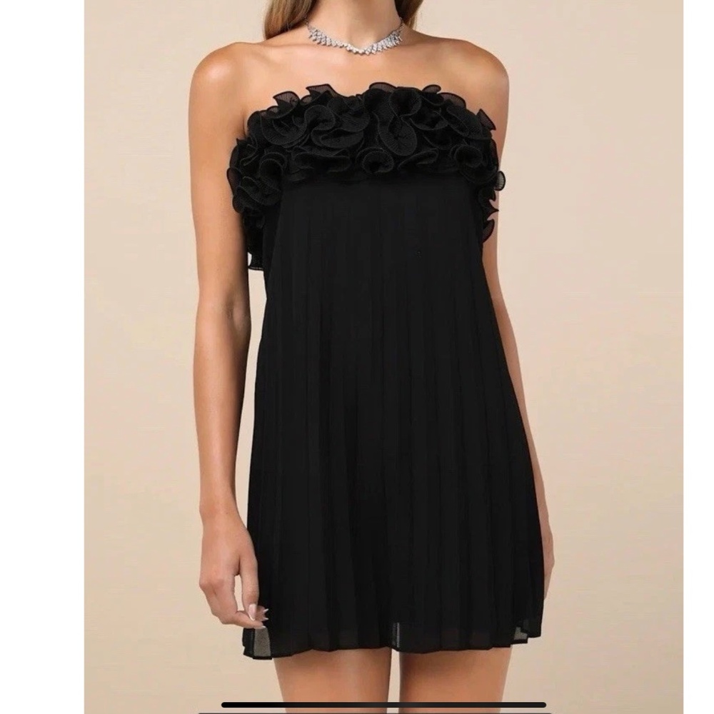 LULUS Black Strapless Ruffled Shift Mini Dress Sz S